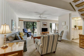 2135 Beachwood